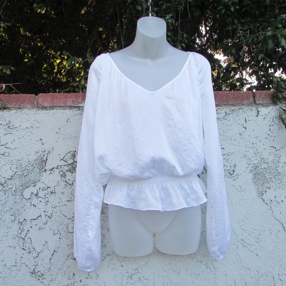 M Michael Kors white elastic waist poly blouse M